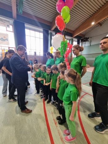 a3cb71d6-69ef-412f-9e3a-5f82cc73e919