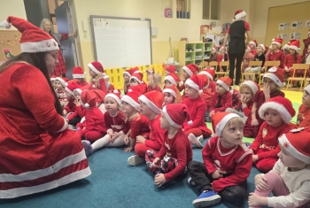 f4fd67af-0b39-41a7-9825-00d68c6058d3