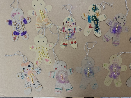 Praca plastyczna „Świąteczny pierniczek”