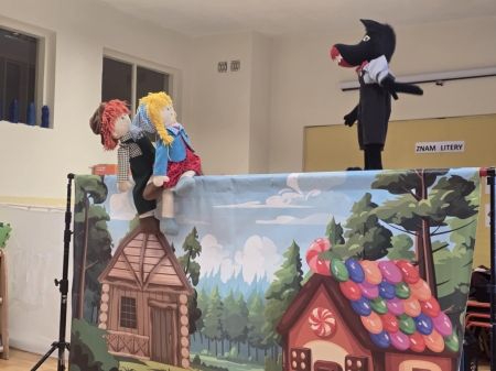 TEATRZYK KUKIEŁKOWY pt. JAŚ I MAŁGOSIA